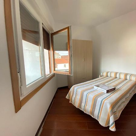 Amplio Apartamento En El Centro De O Grove Eksteriør bilde
